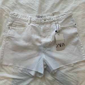 NWT Zara High-Waisted White Denim Shorts, Size 10